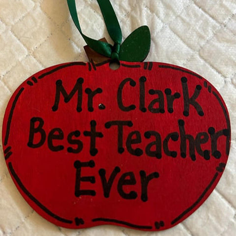 HB148366 (Teacher's Name) Best Teacher Ever wood apple ornament