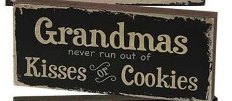 33639 Grandmas never run out of kisses or cookies wood block